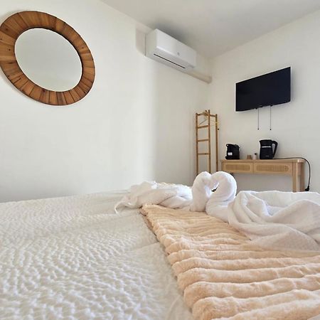 Bed and Breakfast Les Saladelles Saintes-Maries-de-la-Mer Esterno foto